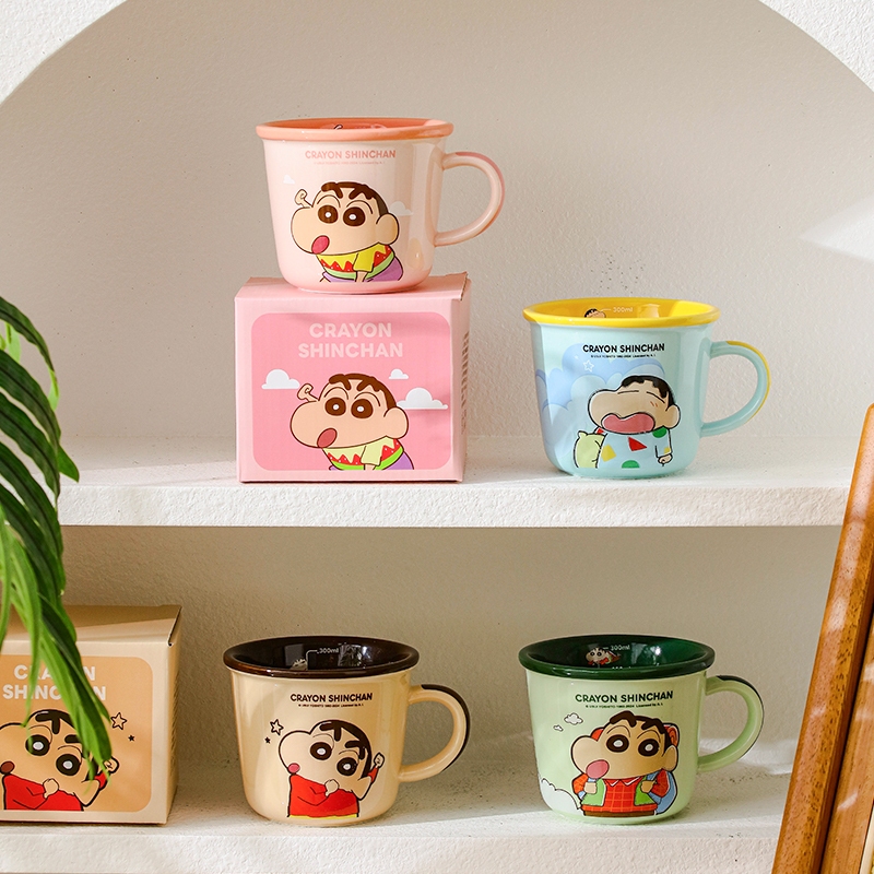 【Chính Hãngyon 】Câm sứ CRAYON SHINCHAN 4 màu  cốc sứ,Cốc có quai, cốc cà phê dễ thương, cốc sữa có vạch chia độ