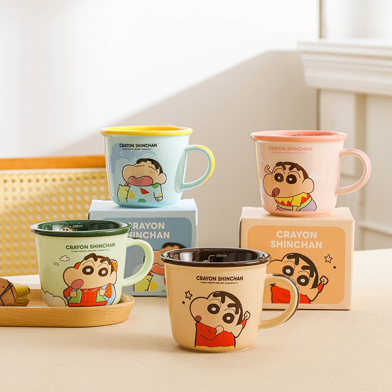 【Chính Hãngyon 】Câm sứ CRAYON SHINCHAN 4 màu  cốc sứ,Cốc có quai, cốc cà phê dễ thương, cốc sữa có vạch chia độ