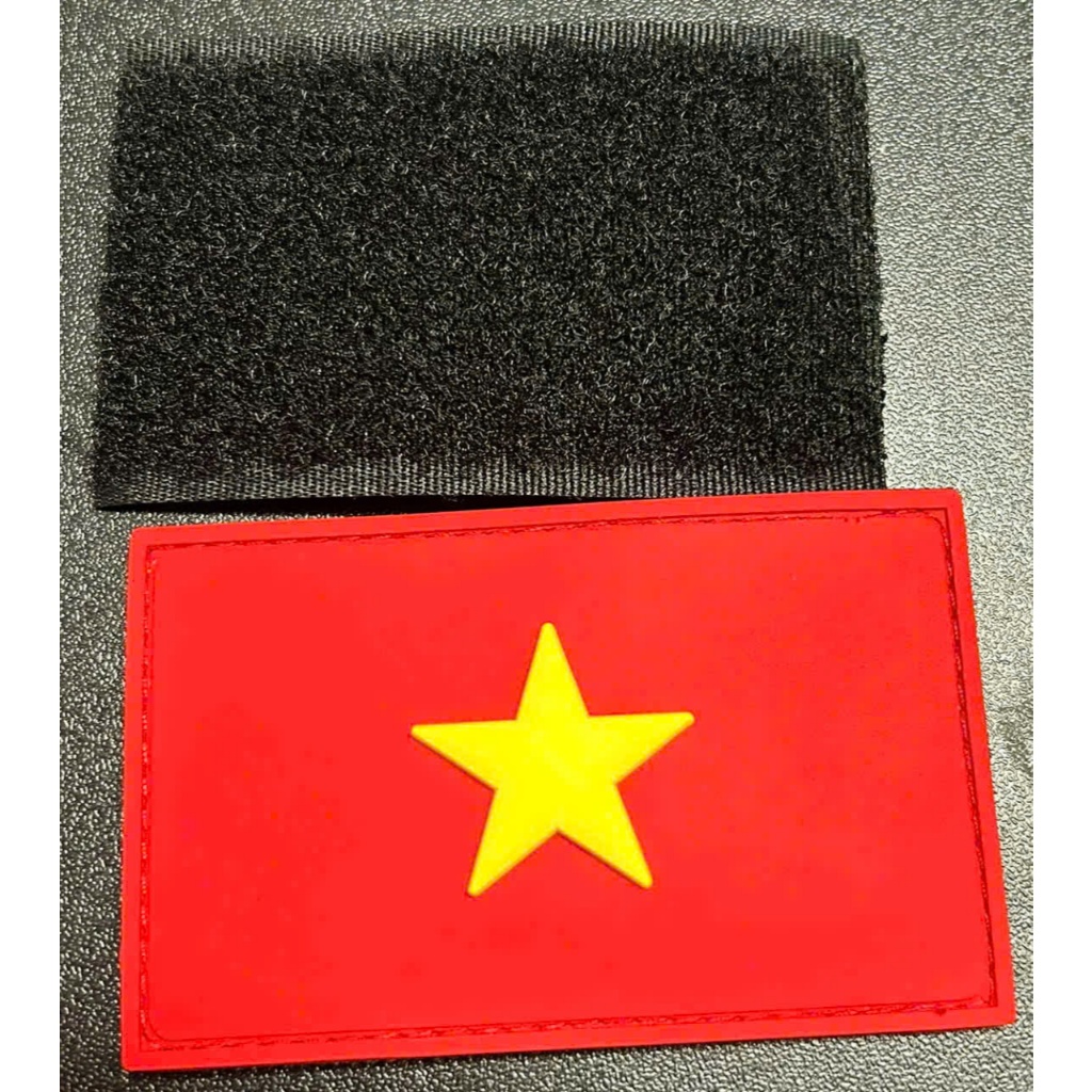 Lá cờ quốc kỳ silicon dán gai phụ kiện balo nón áo thể hiện tự hào dân tộc Việt Nam