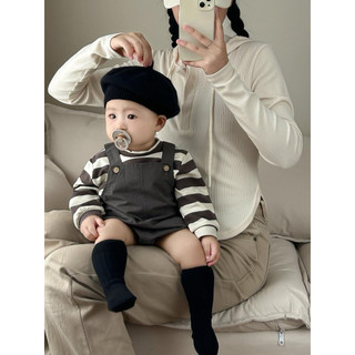 Set bodysuit yếm + áo thun kẻ ngang cho bé