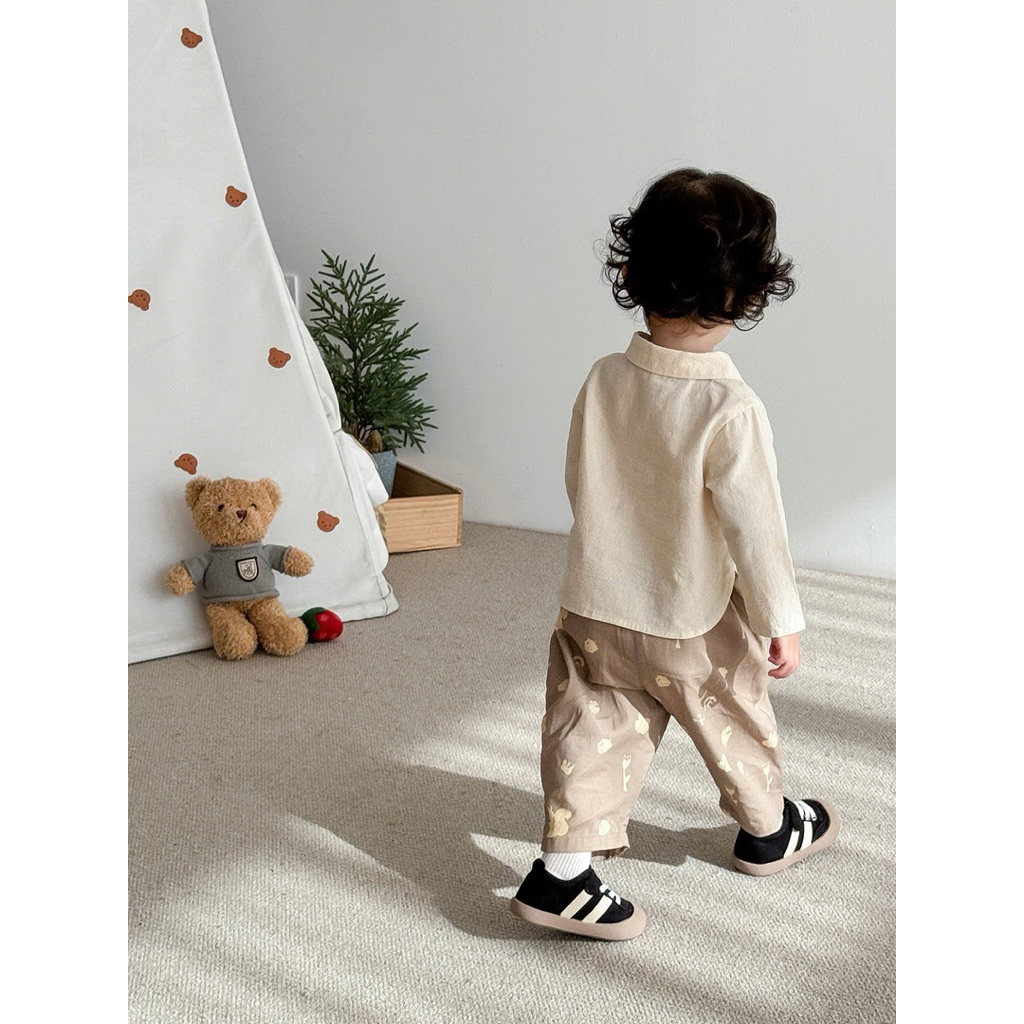 (Order) Áo thun cổ polo cúc hoạ tiết sóc hạt dẻ + quần kaki in hình sóc hạt dẻ ngộ nghĩnh cho bé trai