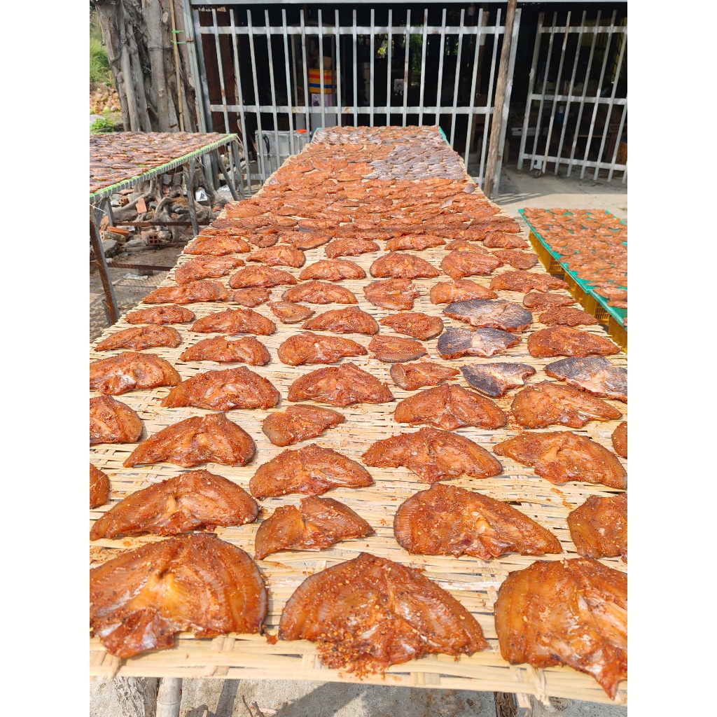 Khô cá phi vuông sóc tỏi ớt vừa ăn không mặn  ( còn nữa xương) ,giá tại xưởng