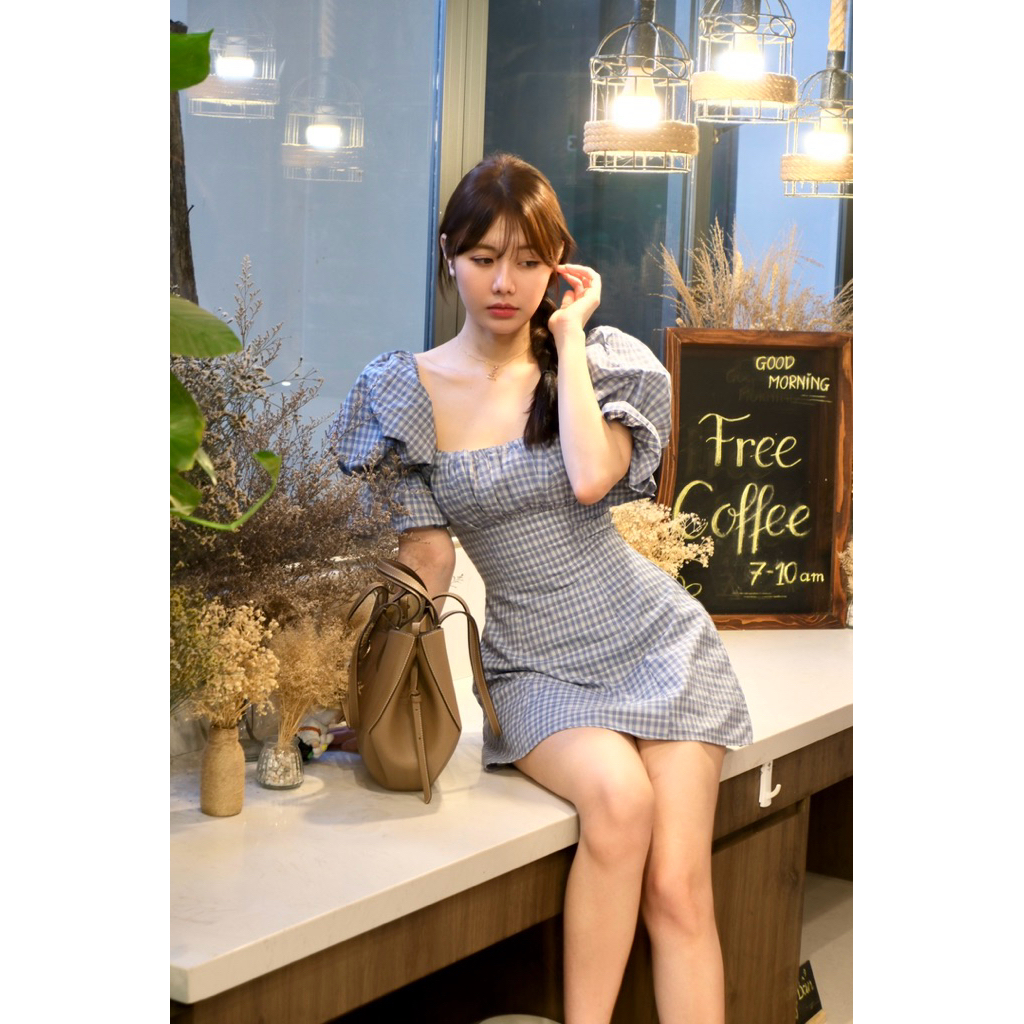 Caro dress tay bồng dáng chữ A