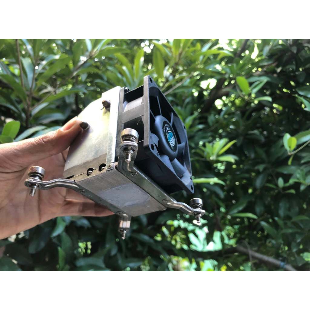Khối TẢN NHIỆT NHÔM CÓ ỐNG BẰNG ĐỒNG Kích thước 8X8X10Cm
