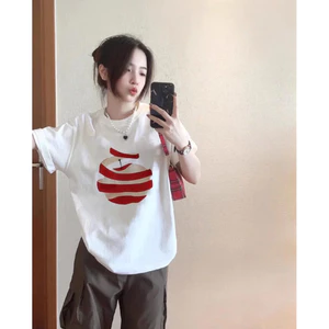 Áo Thun Trái Táo Unisex Form Rộng Vải Mềm Mịn Co Giãn Cho Nam Và Nữ