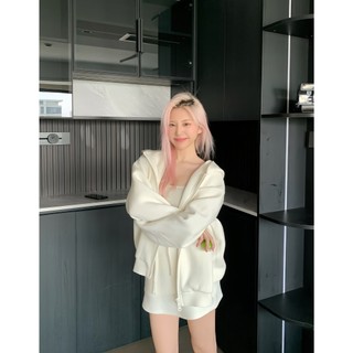 Set Bộ Nỉ Nữ Thu Đông CHEPOL Cổ Khóa, In Trái Tim ( Áo Hoodie Khóa Trắng + Chân Váy Trắng ) Chất Nỉ Chân Cua CP_15924