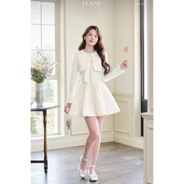Váy tweed be cổ yếm trễ vai bổ múi nơ ngực - Áo khoác tweed be croptop đính viền đá - FLANE