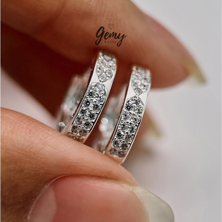 Khuyên tai tròn nam bạc 925 Timeless 2 thiết kế khắc số La Mã và đính dải đá cực chất (1 chiếc) KN124 | GEMY SILVER