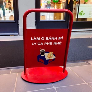 BẢNG HIỆU STANDEE SẮT NGOÀI TRỜI IN UV 2 MẶT Phù hợp cho xe đẩy,takeaway | Miễn Phí Thiết Kế