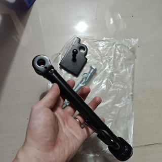 chống nghiêng ngang bên Sh ý Dylan @ PS Scr 110 kèm pát ốc lò xo