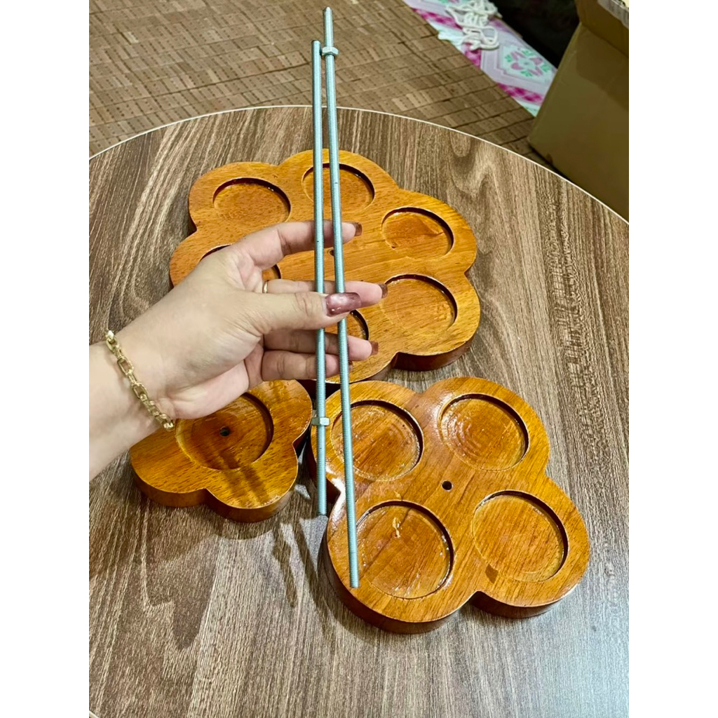 (Tháp Hoa 3 tầng   ) bày bia nước ngọt, tháp bày gia tiên đẹp mắt sang trọng 22 Me&Be