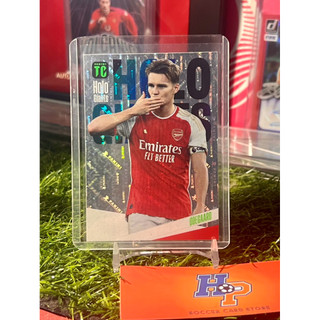 Thẻ bóng đá Martin Odegaard Holo Giants Panini Top Class 2023/24