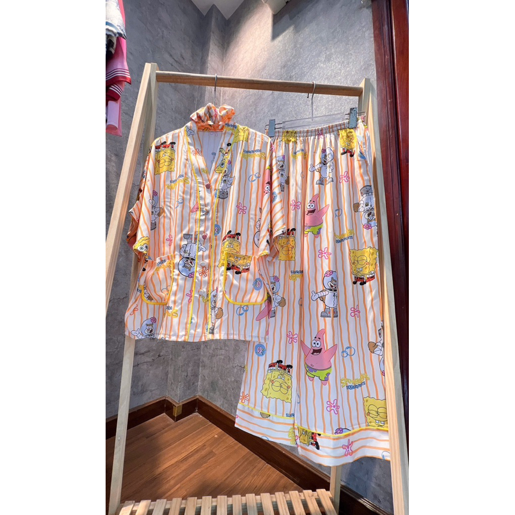 (42-68kg) Bộ pijama mặc nhà cho nữ, cổ V tay dơi quần dài lụa mịn mát, hình dễ thương Women Áo Ngủ