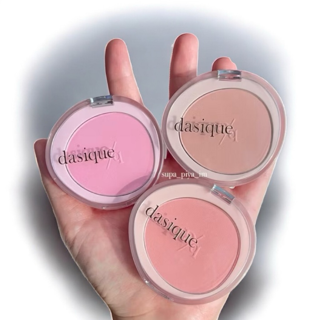 Má hồng Dasique Soft Blur Cheek-chất phấn mịn lỳ, ko rơi rớt.