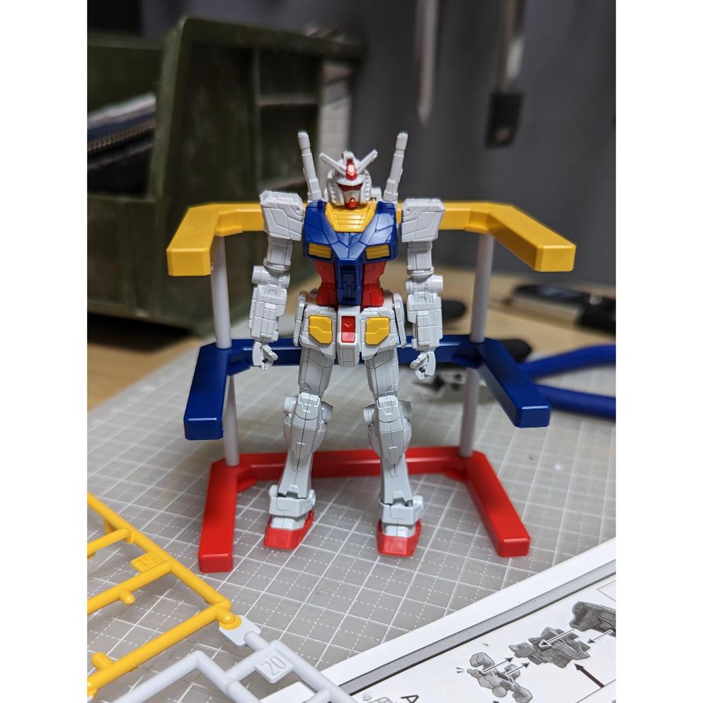 Mô Hình Lắp Ráp 1/200 RX-78F00 Gundam (New Seal)