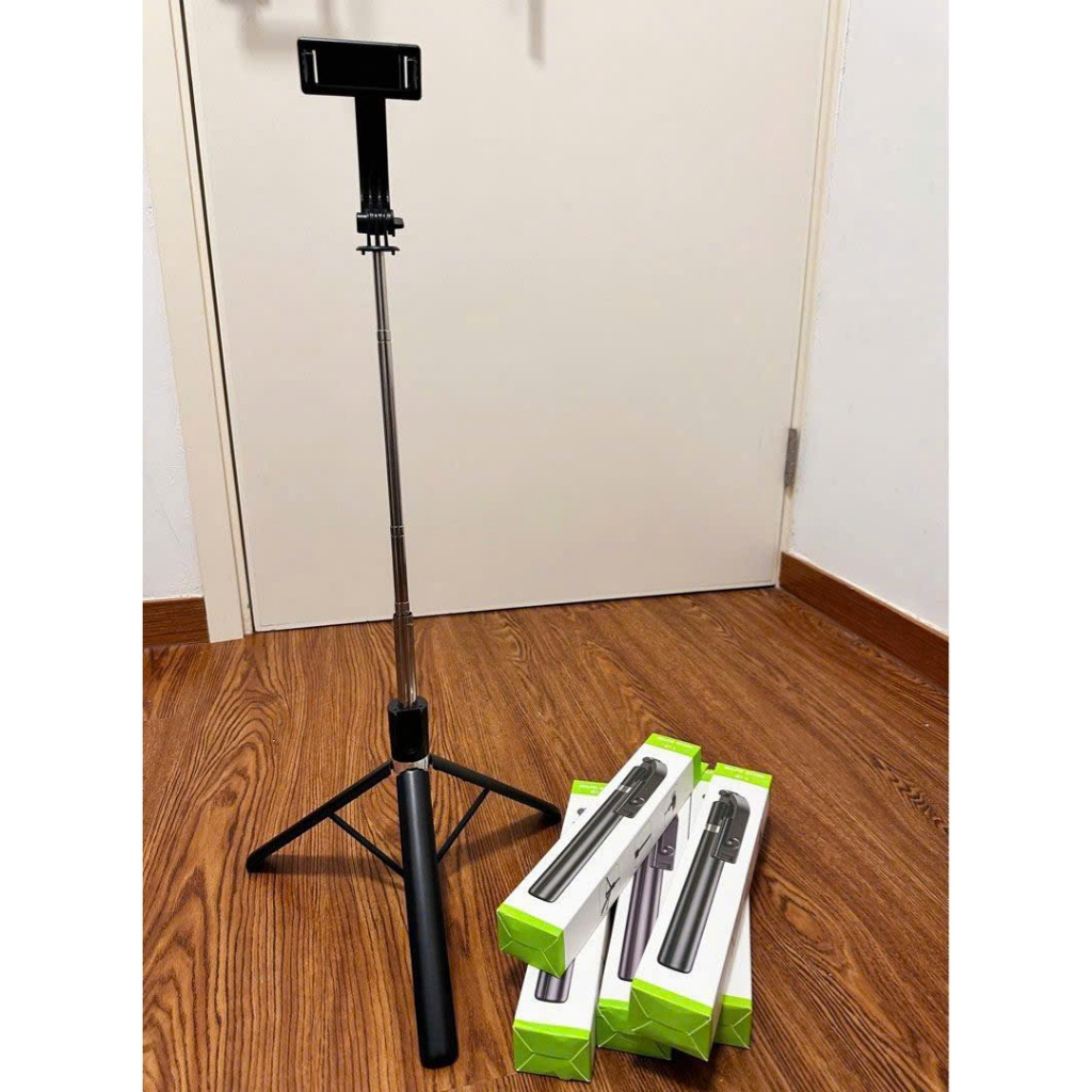 Gậy Chụp Hình 3 Chân Kiêm Tripod Dài 170cm R1-L Có Remote Chụp Ảnh Từ Xa Tiện Lợi