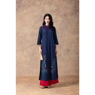 SWANLAKE | Áo Dài Cách Tân Nữ Dáng Suông Chất Vải Linen Cổ Trụ Tay Lỡ Thêu Hoa Đính Nút L13090