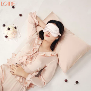 Bịt mắt lụa cao cấp tặng kèm bộ sưu tập đồ ngủ Yên&Yêu