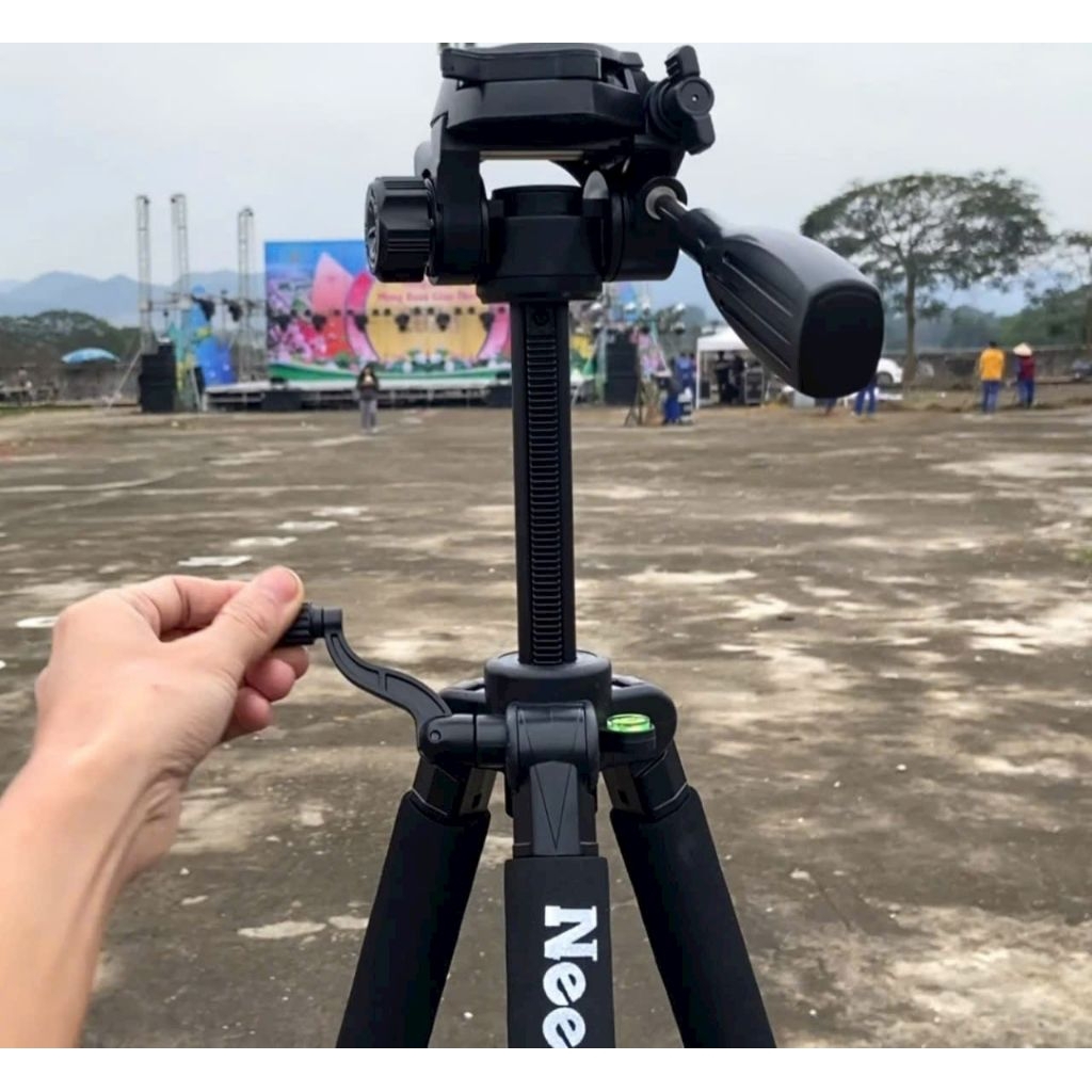 Tripod Máy Ảnh Cao Cấp NeePho 8830 Chắc Chắn, Cứng Cáp, Dùng Cho Cả Điện Thoại