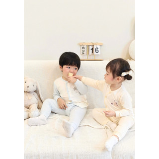 M&B (3-24M) Bộ quần áo dài tay cài vai sơ sinh chất vải Rayon co giãn 4 chiều, mềm mịn thoáng mát cho bé 5.7kg - 13.6kg