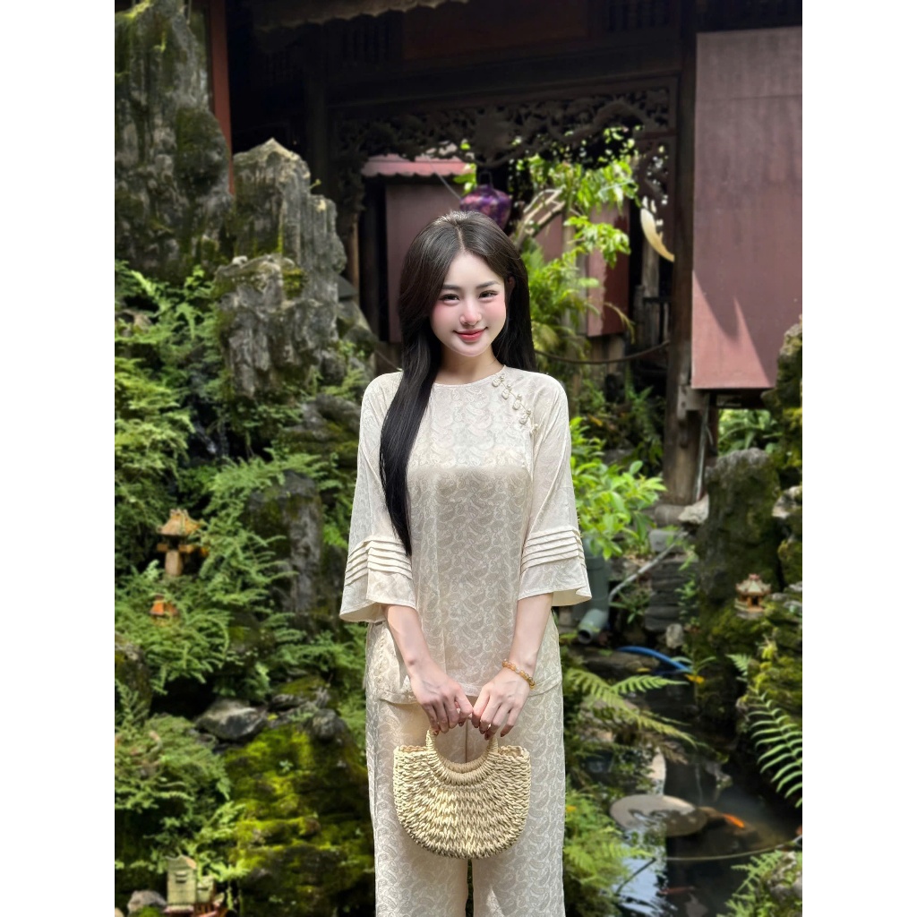 Pháp phục đi chùa cổ tròn đính khuy tết họa tiết tằm lông công Đồ lam đi lễ cách tân tay lỡ xếp ly mềm mát Sang trọng