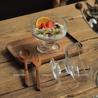Ly kem, ly đựng chè, sinh tố, sữa chua, thủy tinh trong suốt có chân 250ML DECOR phong cách Châu Âu RETRO sang trọng