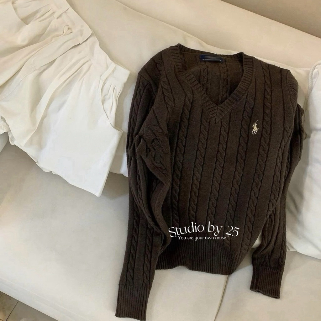 𝐬𝐭𝐮𝐝𝐢𝐨𝐛𝐲𝟐𝟓 | ÁO CỔ TIM NEW LEN THỪNG LOGO NGỰA HÀNG QC | BigBuy360 - bigbuy360.vn