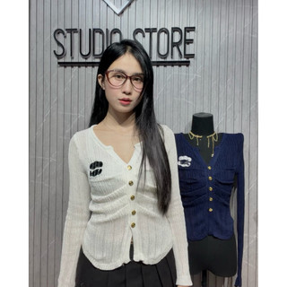 LT - Áo len nữ dài tay thu đông, len giấy khuy vàng logo đính ngực sang trọng free size 1358