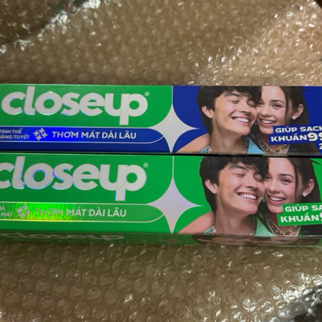 Kem đánh răng Closeup  thơm mát bất tận 230g tặng