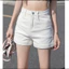Quần short jean nữ trắng cạp cao ôm eo tôn dáng hot trend phong cách Hàn Quốc