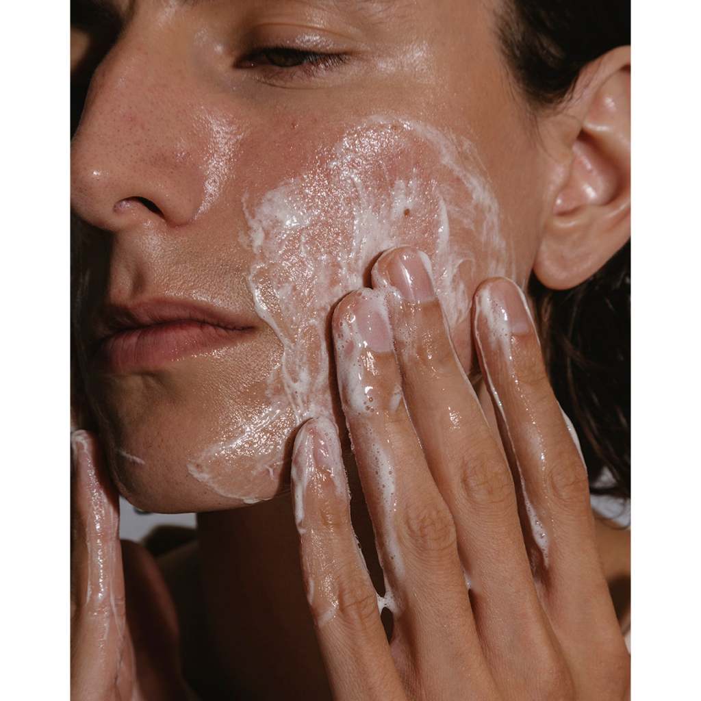 [HÀNG CÔNG TY] Sữa rửa mặt cho da dầu, mụn Mádara ACNE Sebum Control Clear Skin Wash 140ml