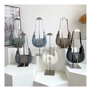 👝 Túi Xách Denim Dáng Bầu – Quai Dây Điều Chỉnh (6 Màu – 19×17×5cm)-ẢNH THẬT