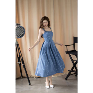 MARC FASHION Đầm Dài Sát Nách Cổ Vuông Xếp Ly Eo - FADD102508