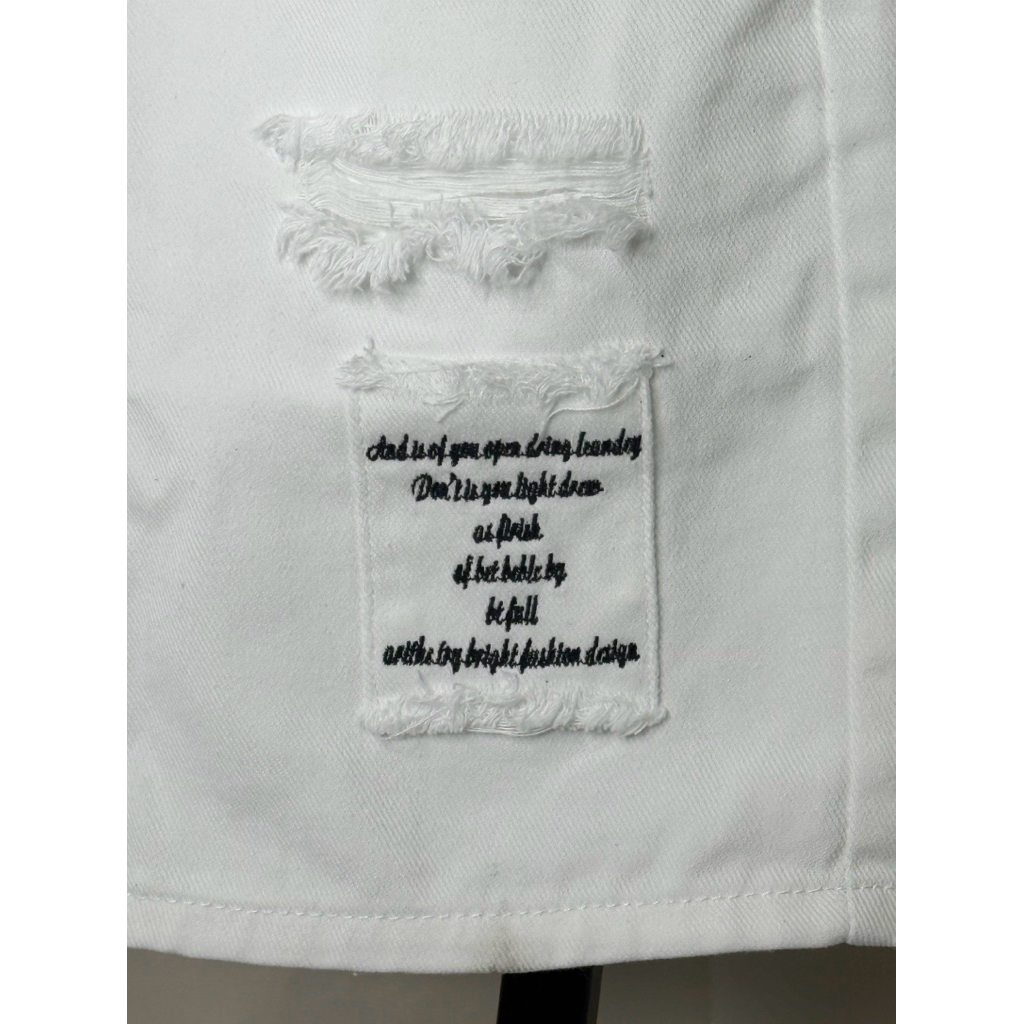 [Max 1042] Quần đùi jean cotton nam trắng rách không co dãn chữ thêu túi hộp giả [Tnhung]