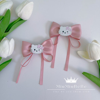 Set 2 kẹp nơ gắn charm hello kitty xinh yêu cho bé