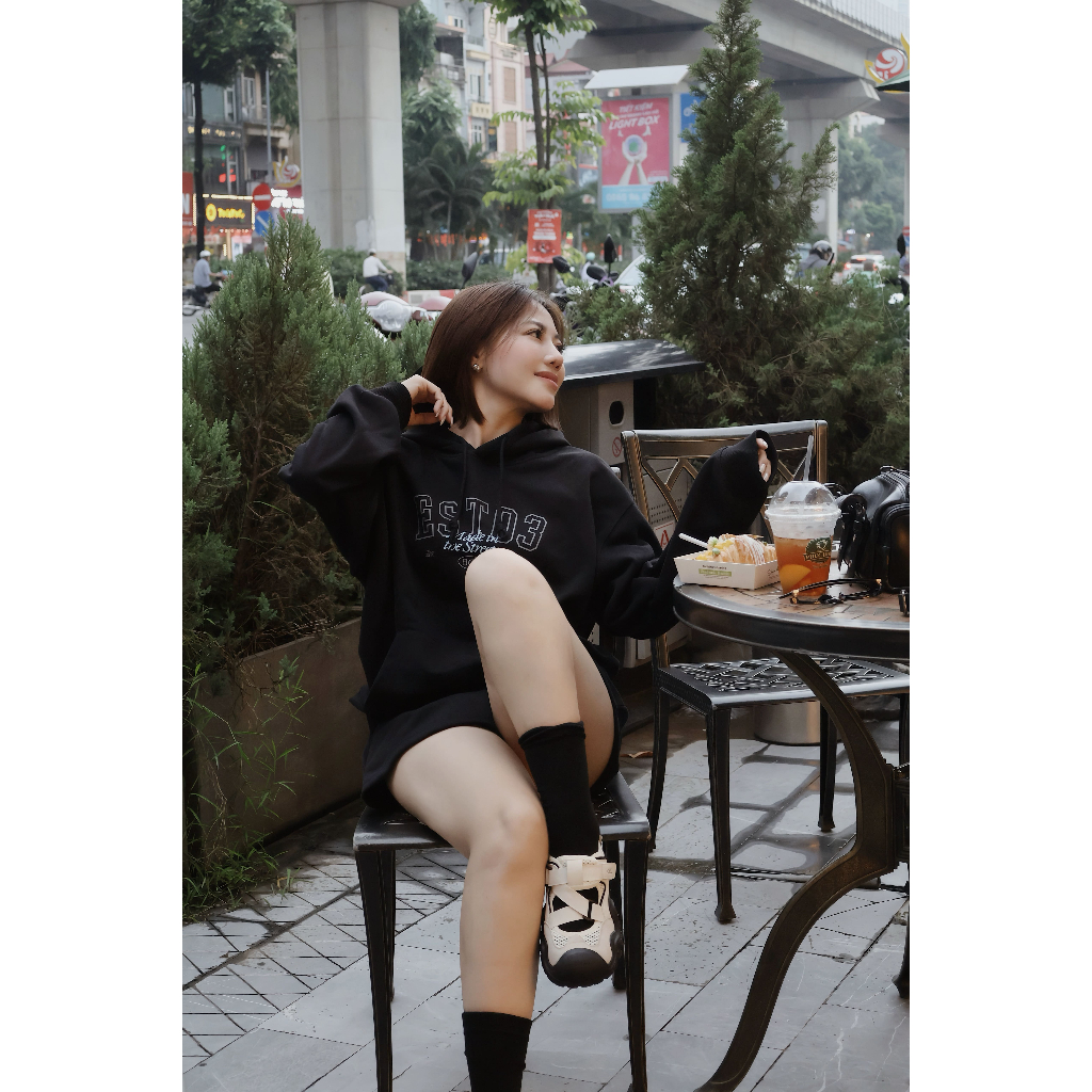 Áo Nỉ Mũ BOO Chất Liệu Nỉ Da Cá In Họa Tiết UN EST03 Dày Dặn, Ấm Áp Phối Đồ Siêu Xinh