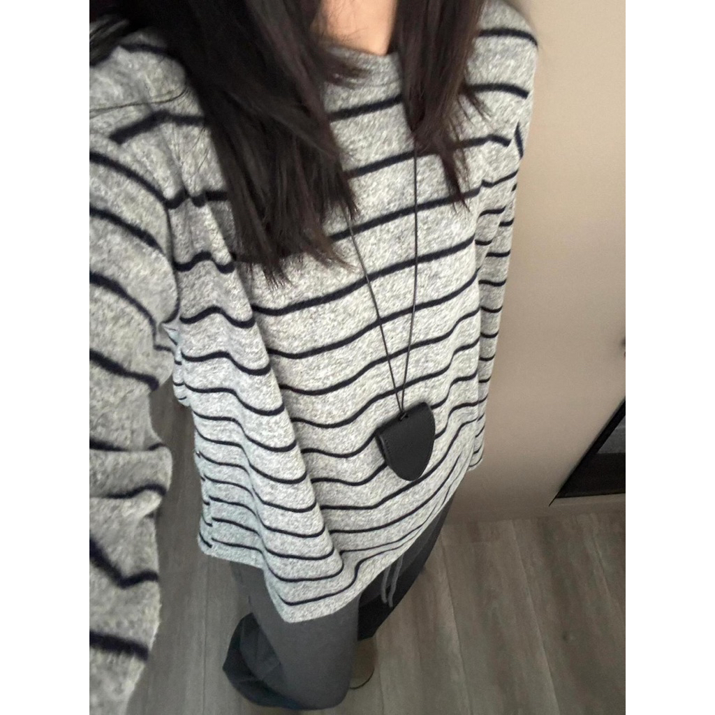 Áo nỉ kẻ ngang basic – dáng rộng unisex mặc siêu xinh 💫