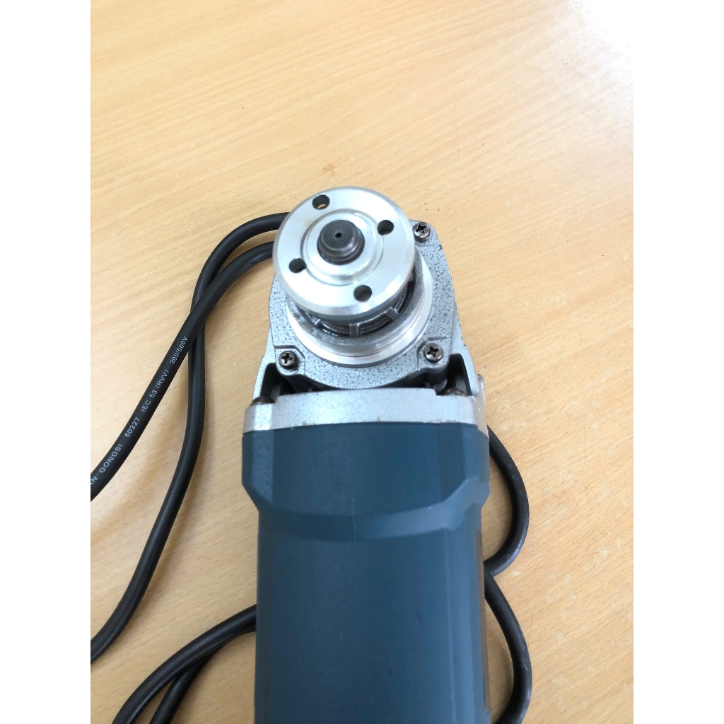 Máy mài góc dùng đĩa đường kính 125mm công suất 1500W, motor dây đồng, trọng lượng 3,9kg, công tắc bóp