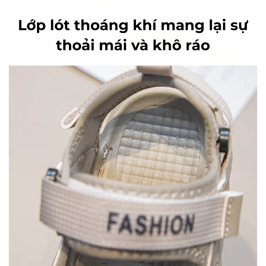 [M082] Giày Sandal Cho Bé Trai, Dép Quai Hậu Cho Bé Đi Học Đi Chơi Cá Tính Quai Dán Đế Mềm Êm Chân Chống Trơn Trượt