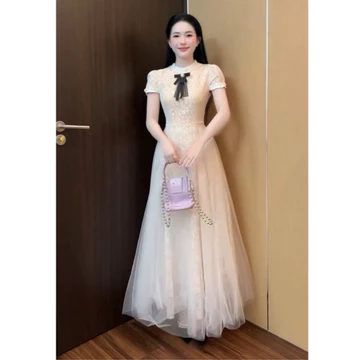 Váy dự tiệc ren phủ lưới cộc tay dáng dài cổ viền bèo phối nơ ngực, Váy tafta đính đá eo chuẩn hàng thiết kế L 1 NA235