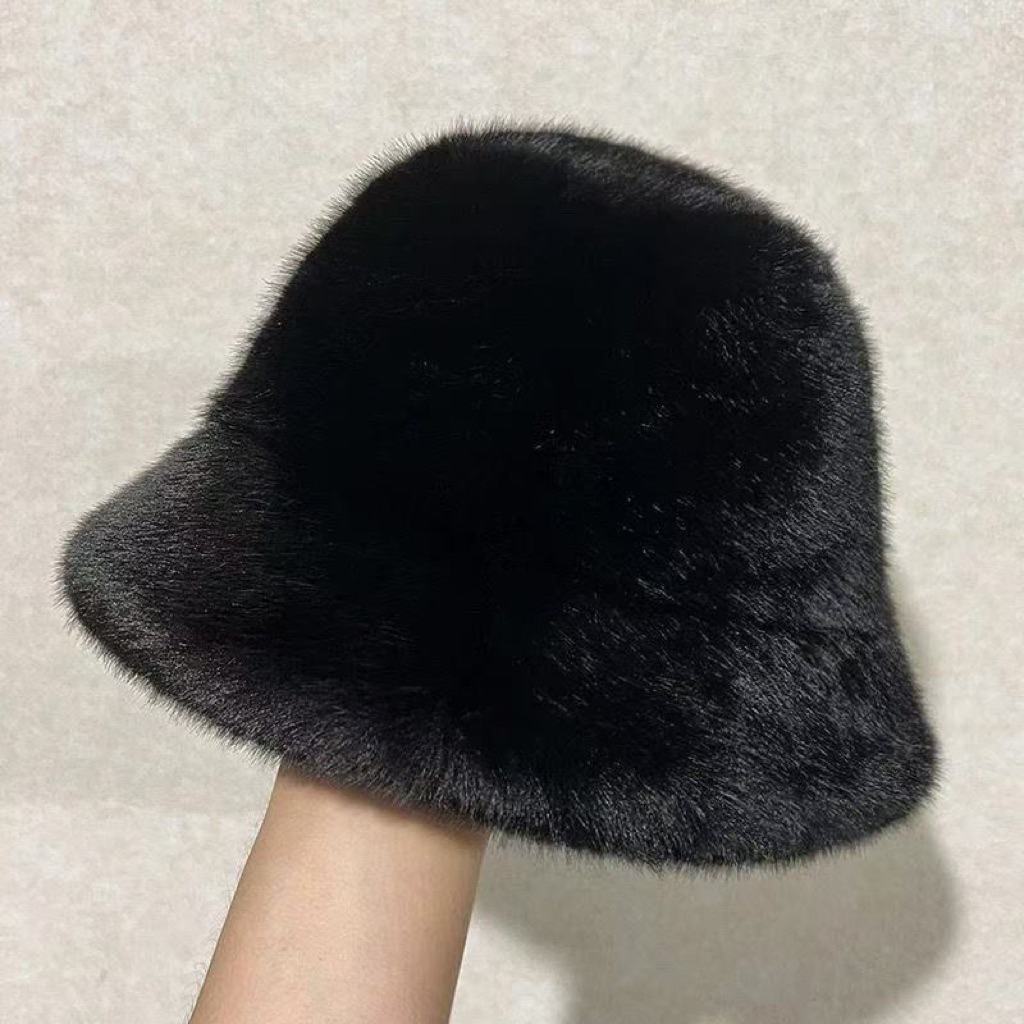 Mũ bucket lông vành tròn siêu ấm, chất lông mềm mịn, nhẹ đầu, giữ form tốt.