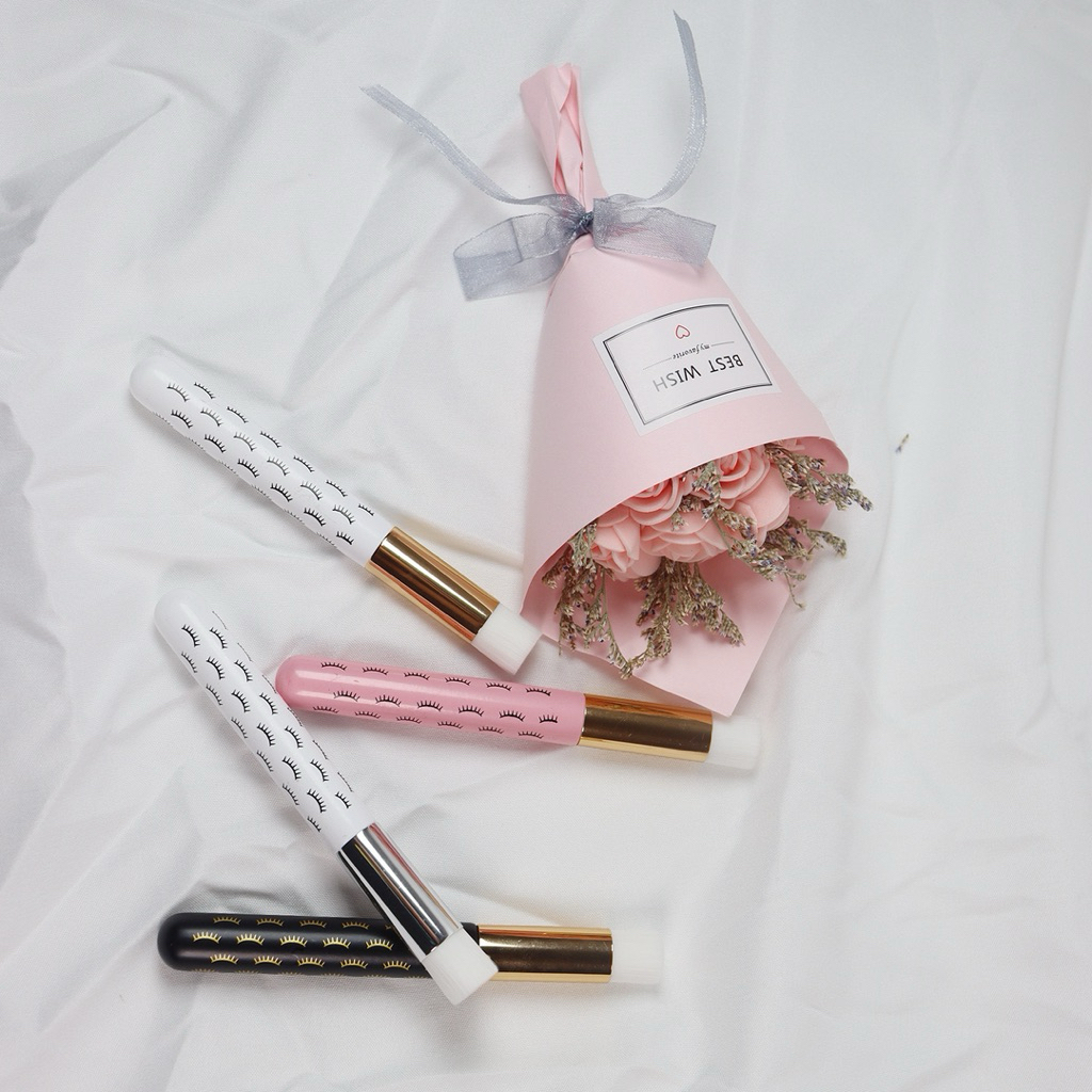 chổi vệ sinh lông mi
