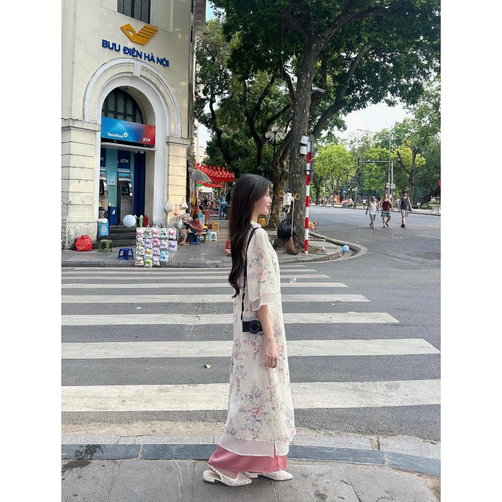Áo dài CÁT TIÊN tay hai lớp cổ trụ thêu hoa nhã nhặn kèm quần lụa TAM AD03