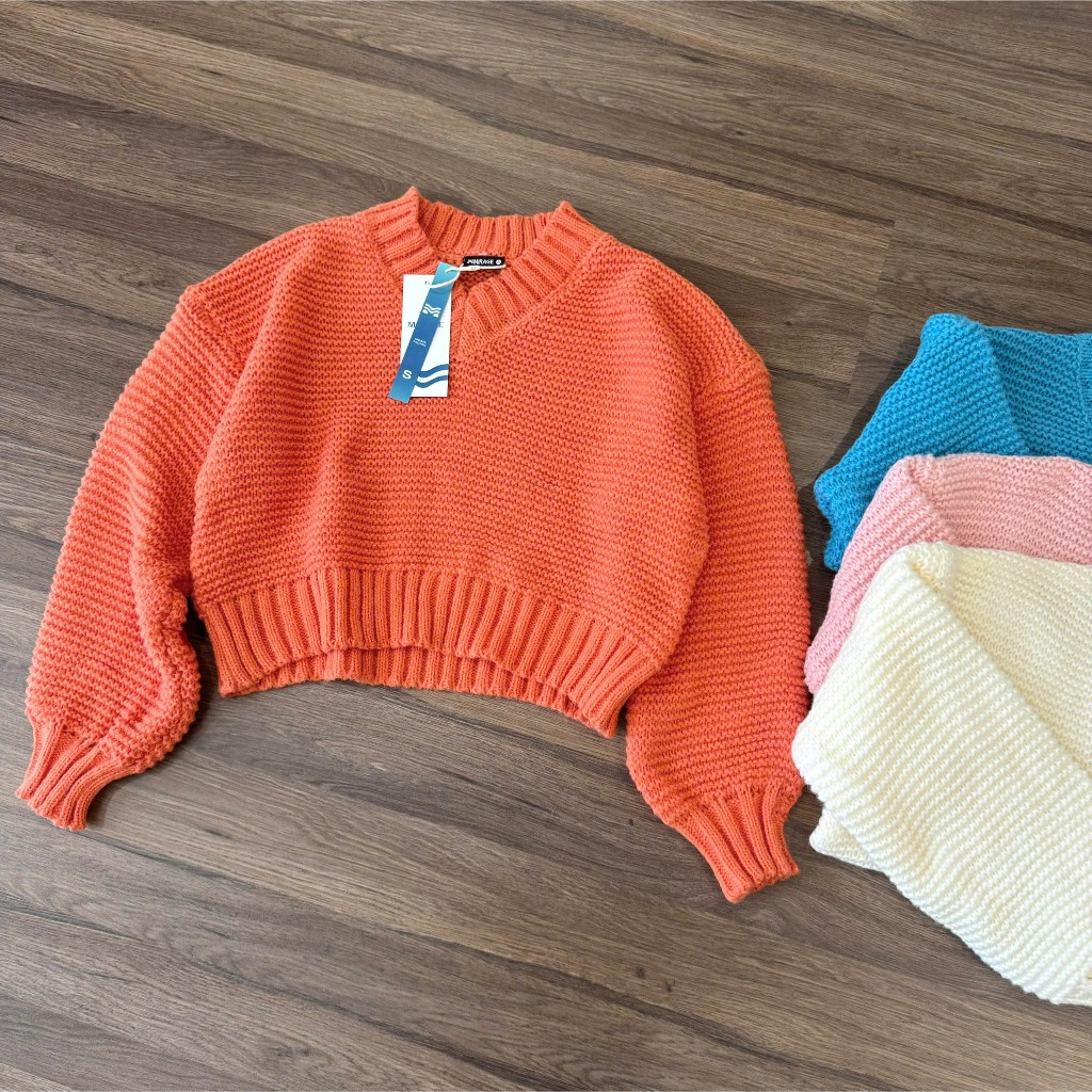 Áo Len Mirage Cổ Tim Trơn Sang Trọng Local Brand Chất Len Mềm Mịn.