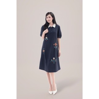 SWANLAKE | Váy Đầm Nữ Suông Vải Cotton Thêu Hoa Cổ Sơ Mi Tay Ngắn Phồng Công Sở Thanh Lịch D13077