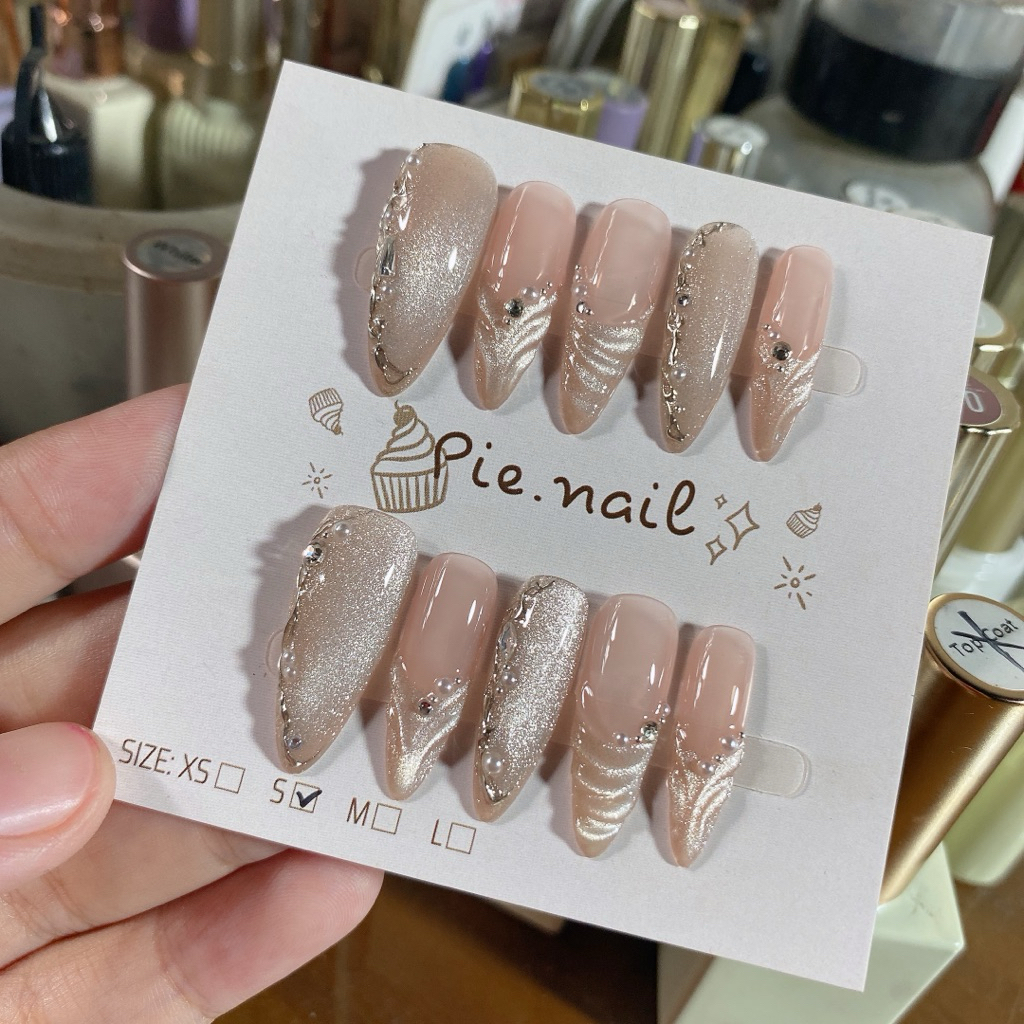 435. nailbox mắt mèo kim cương nude