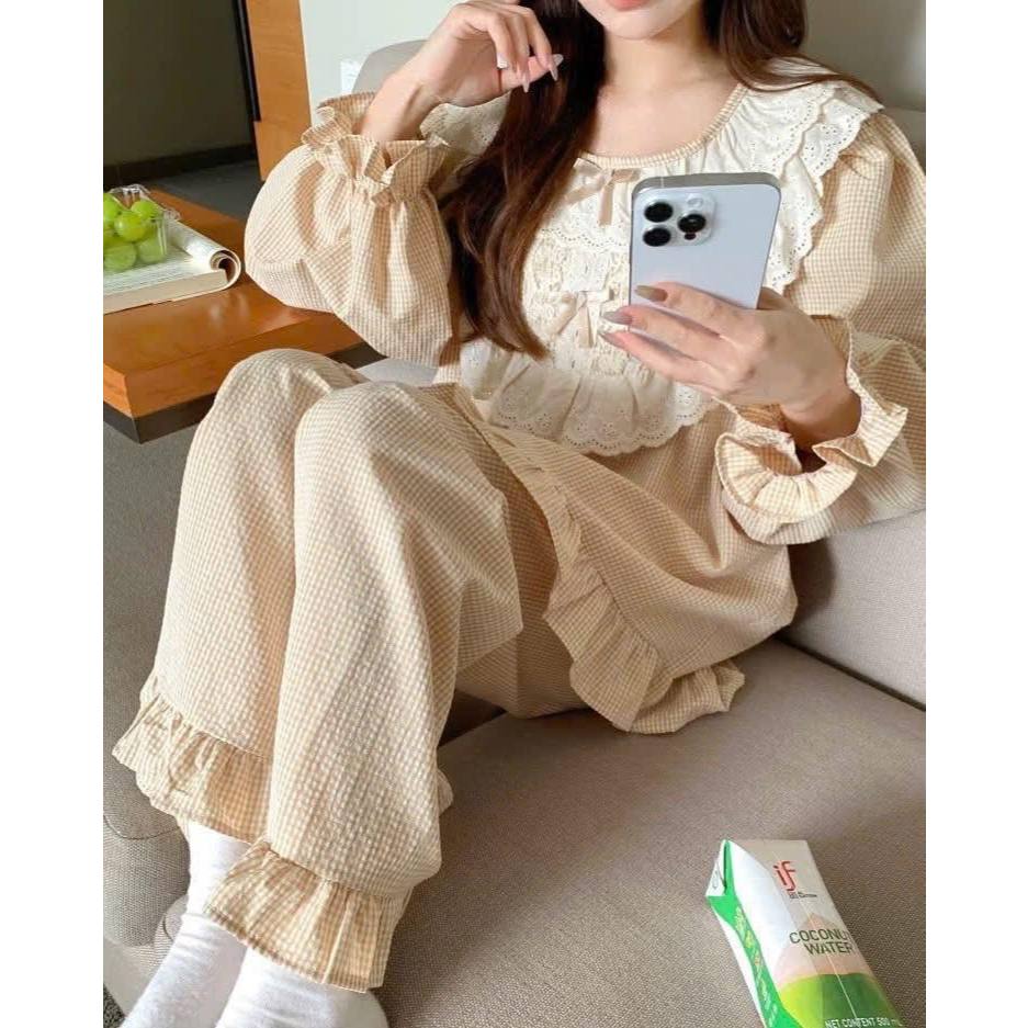 Đồ ngủ nữ, bộ pijama nữ dài tay họa tiết trơn phối ren cổ bèo dễ thương cho nàng diện JUN HCOM26755