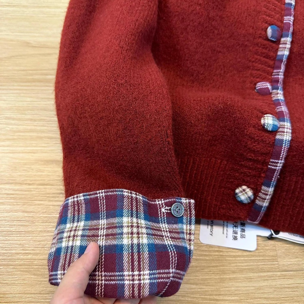 Áo Len Phối Kẻ Cổ Tròn Nữ Thu Đông, Chất Len Mềm Mịn, 2 Màu Xám/Đỏ Đô – Size S→XL