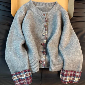 Áo Len Phối Kẻ Cổ Tròn Nữ Thu Đông, Chất Len Mềm Mịn, 2 Màu Xám/Đỏ Đô – Size S→XL