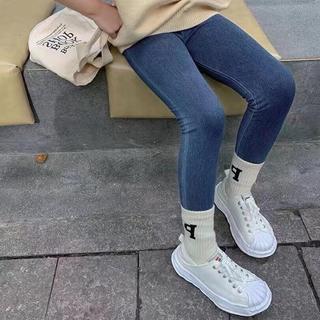 Q152-[tomnaukid] Quần loe bé gái Jean mềm co giãn mềm cực xinh - Size 8-30Kg